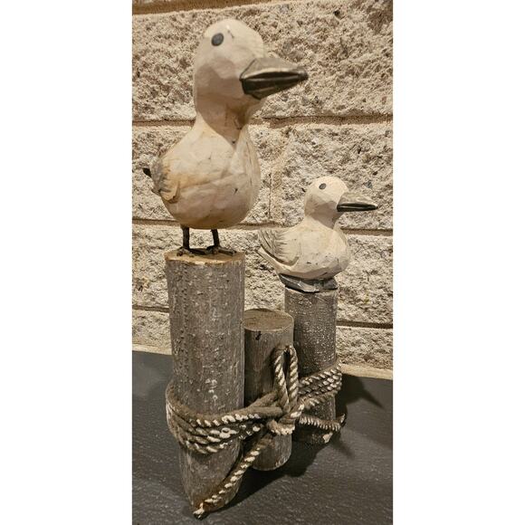 Two Seagulls on Wood Pier Posts Hand Made Figurine Decor Nautical Maritime Rope - Picture 10 of 14